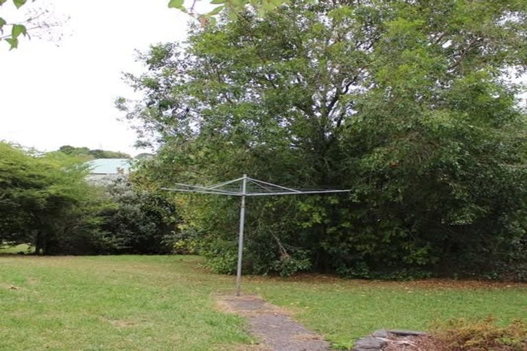 Photo of property in 4/19 Chequers Avenue, Glenfield, Auckland, 0629