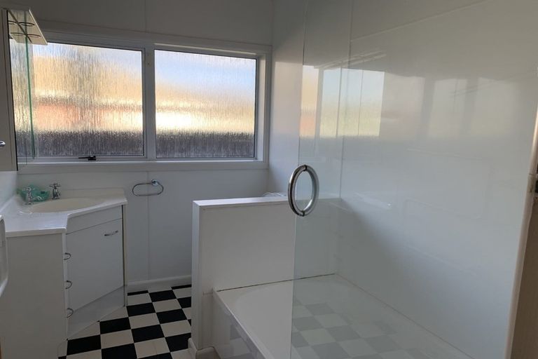 Photo of property in 8 Brent Place, Papanui, Christchurch, 8053