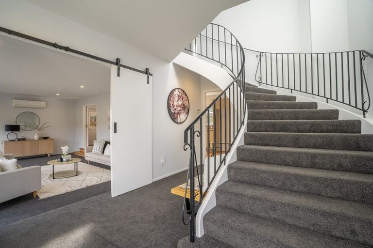 Photo of property in 319 Main Road, Tawa, Wellington, 5028