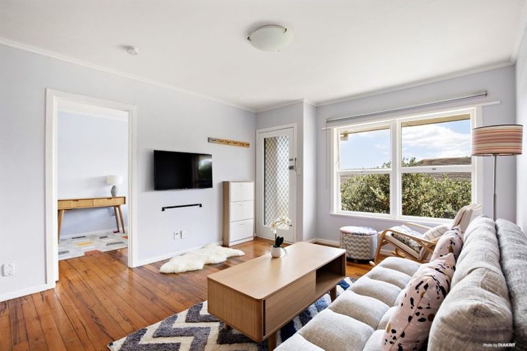 Photo of property in 3/53 Merani Street, Belmont, Auckland, 0622