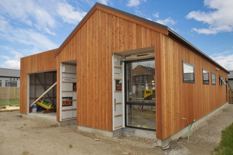 Photo of property in 40 Obelisk Street, Wanaka, 9305