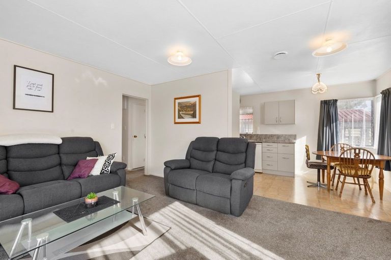 Photo of property in 45a Aquarius Drive, Kawaha Point, Rotorua, 3010