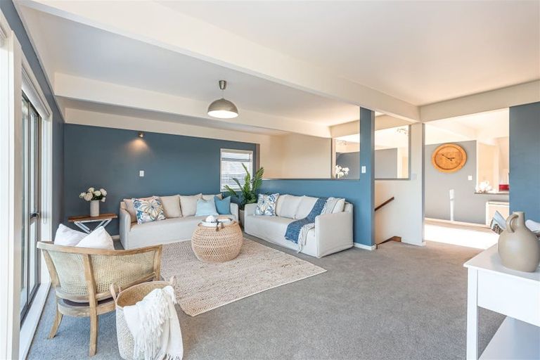 Photo of property in 2/12 Patmos Place, Mount Pleasant, Christchurch, 8081