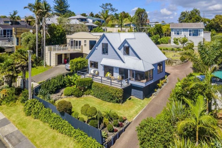 Photo of property in 14a Duncansby Road, Stanmore Bay, Whangaparaoa, 0932