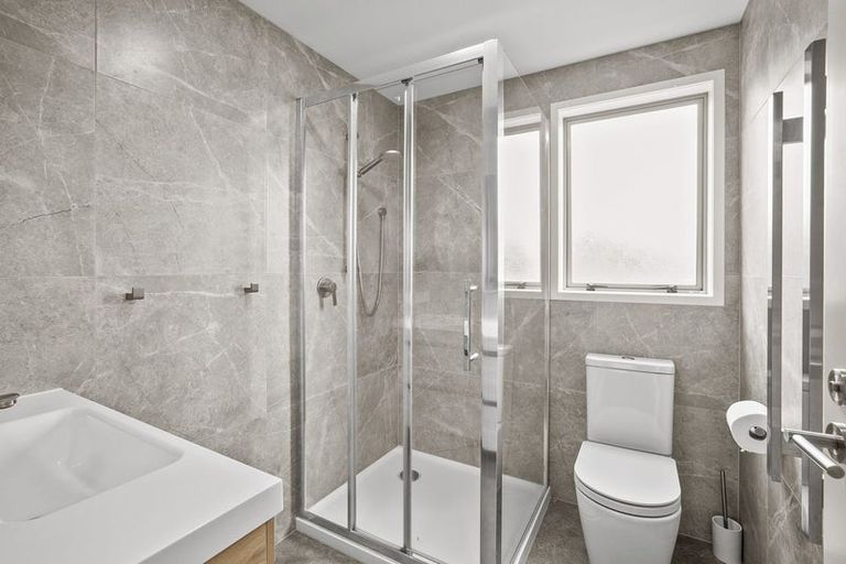 Photo of property in 32b Gilbert Street, New Plymouth, 4310
