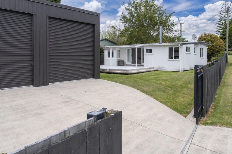 Photo of property in 17 Lake Road, Mangakino, 3421