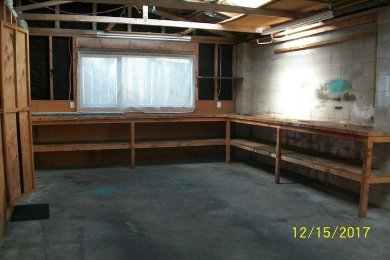 Photo of property in 10 Kayle Glen, West Harbour, Auckland, 0618