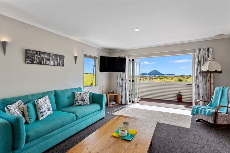 Photo of property in 5 Esplanade Rise, Coastlands, Whakatane, 3120