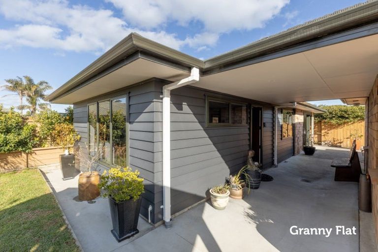 Photo of property in 20 Matemuri Drive, Papamoa Beach, Papamoa, 3118