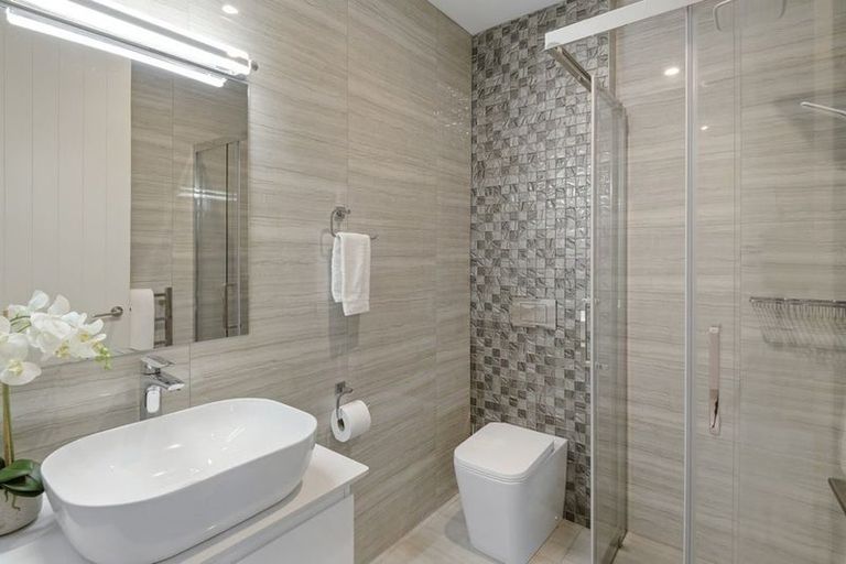 Photo of property in 32b Hewitts Road, Merivale, Christchurch, 8014