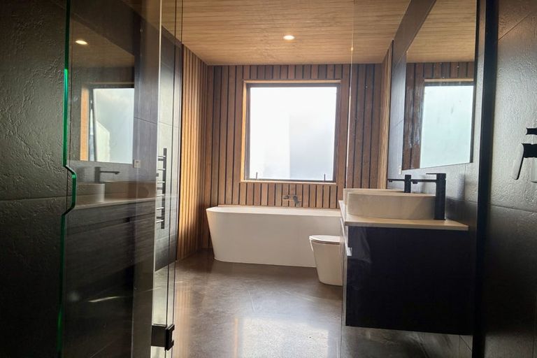 Photo of property in 141 Spur Ridge Rise, Jacks Point, 9371