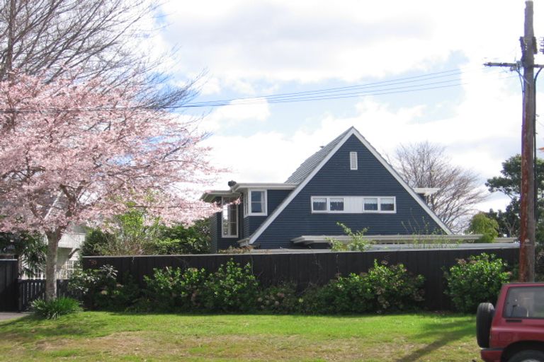 Photo of property in 93 Edgecumbe Road, Tauranga, 3110