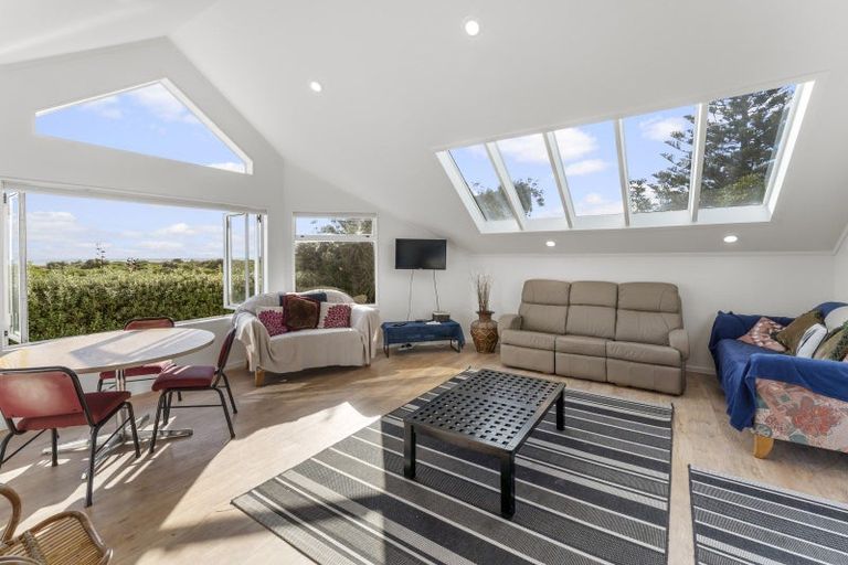 Photo of property in 47 Kapiti Lane, Otaki Beach, Otaki, 5512