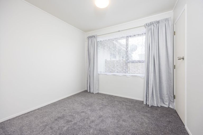Photo of property in 1 Ranfurly Road, Papatoetoe, Auckland, 2104