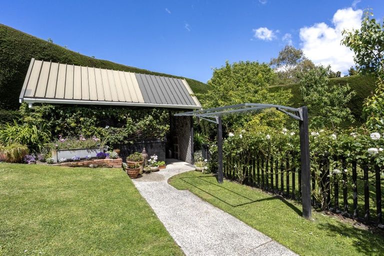 Photo of property in 4 District Road, Roseneath, Port Chalmers, 9023