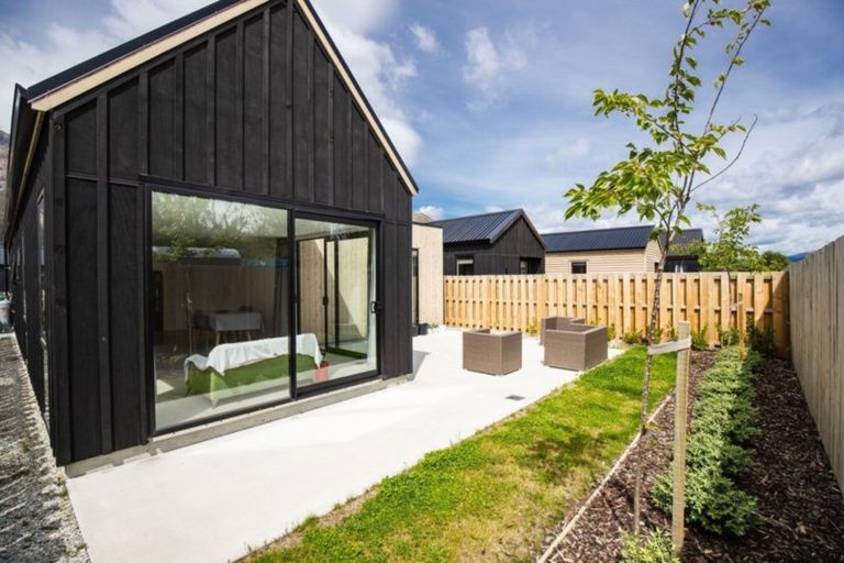 Photo of property in 29 Dewar Street, Lake Hayes, Queenstown, 9304