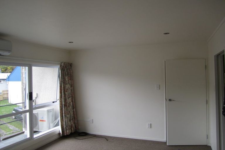 Photo of property in 6/10 Thurleigh Grove, Karori, Wellington, 6012