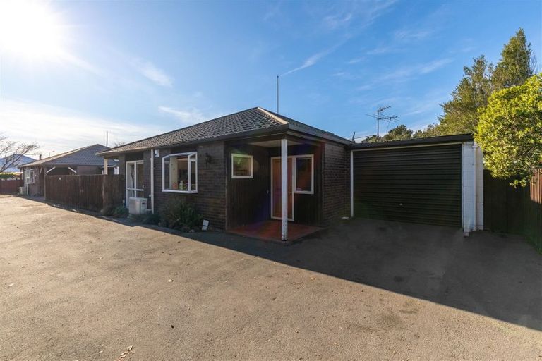 Photo of property in 1/126 Pages Road, Wainoni, Christchurch, 8061