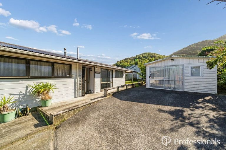 Photo of property in 41 Antrim Crescent, Wainuiomata, Lower Hutt, 5014