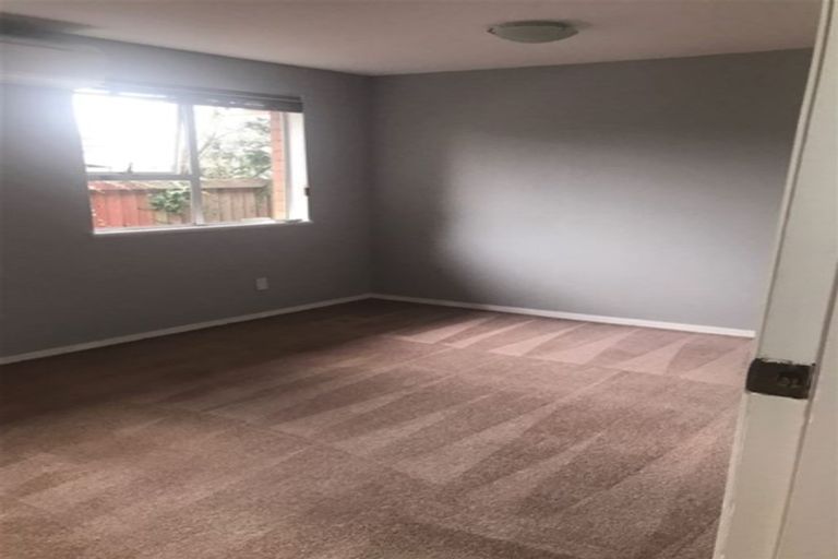 Photo of property in 2/166 Avonhead Road, Avonhead, Christchurch, 8042