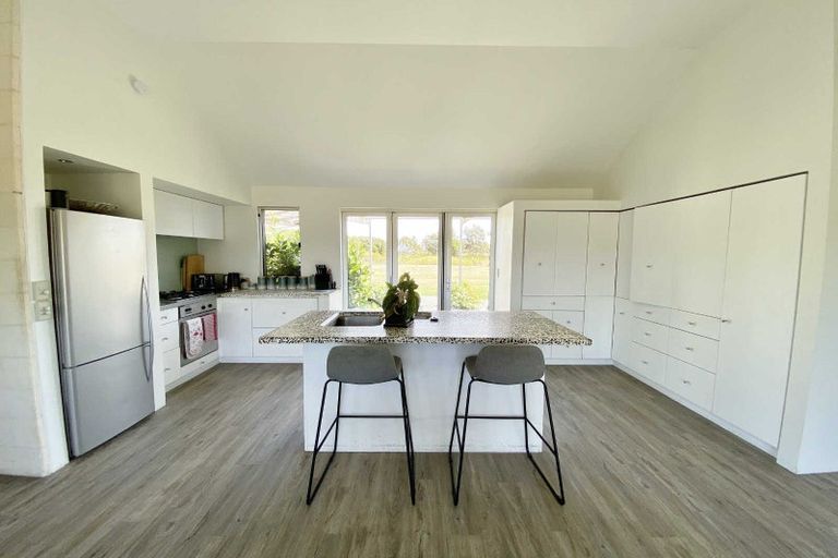 Photo of property in 70 Grays Road, Yaldhurst, Christchurch, 8042