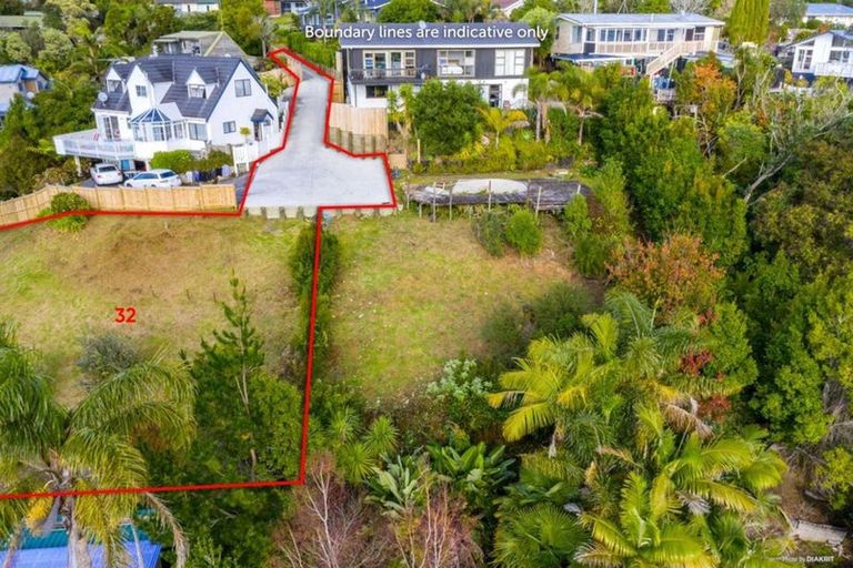 Photo of property in 32 Awaruku Road, Torbay, Auckland, 0630