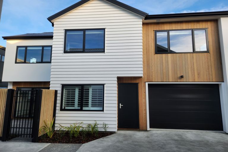 Photo of property in 82b Gibbons Street, Ebdentown, Upper Hutt, 5018