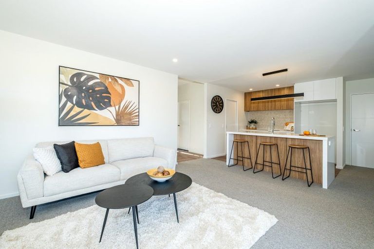 Photo of property in 5 Arrowsmith Drive, Clover Park, Auckland, 2019
