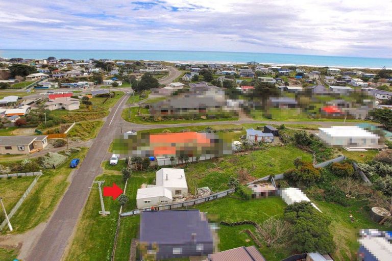 Photo of property in 21 Dewe Terrace, Foxton Beach, Foxton, 4815
