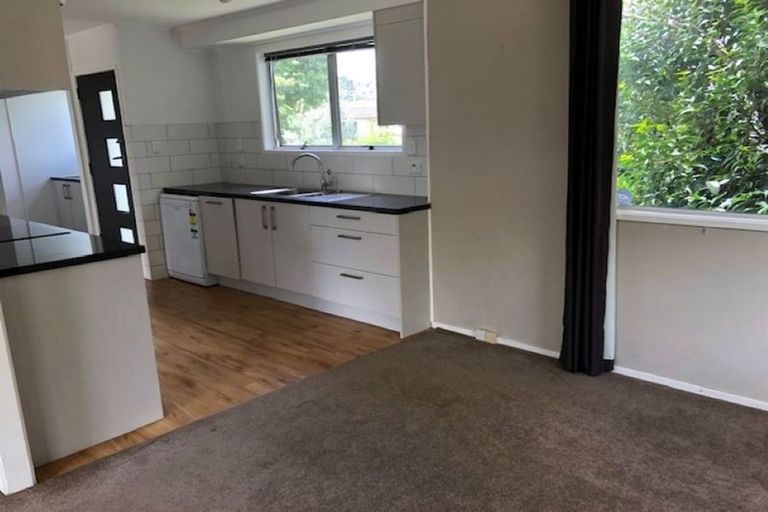 Photo of property in 12 Lipton Grove, Opaheke, Papakura, 2113