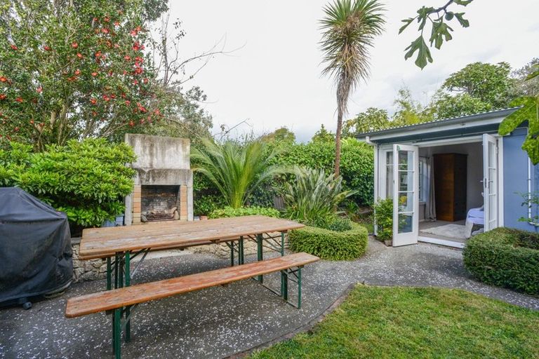 Photo of property in 331 Clifton Road, Te Awanga, 4102