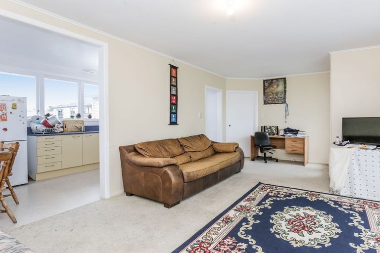 Photo of property in 1/44 Rosier Road, Glen Eden, Auckland, 0602