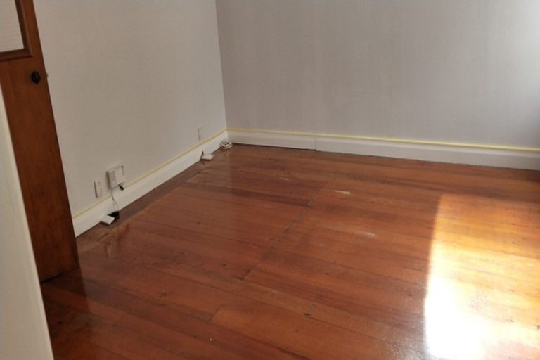 Photo of property in 8 Evelyn Street, Eden Terrace, Auckland, 1021