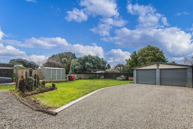 Photo of property in 26 Ross Street, Woodville, 4920