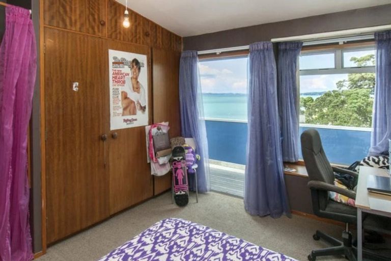 Photo of property in 21a Page Point, Mellons Bay, Auckland, 2014