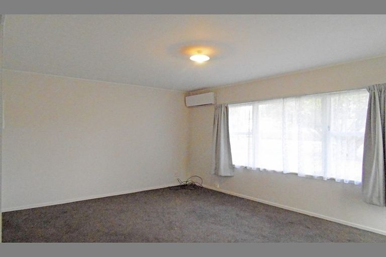 Photo of property in 5/9 South Street, Papakura, 2110