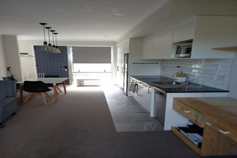 Photo of property in 24 Rangihina Road, Hobsonville, Auckland, 0616