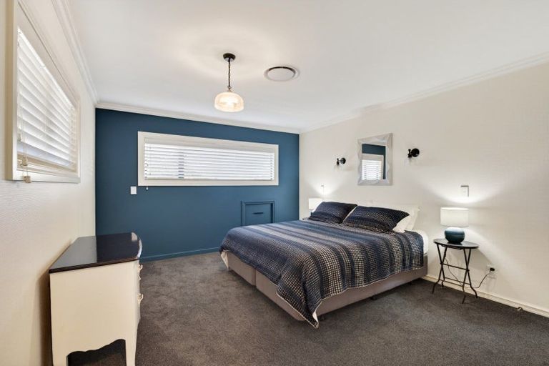 Photo of property in 8 Selwyn Road, Hospital Hill, Napier, 4110