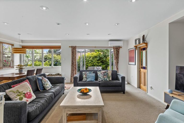 Photo of property in 77 Bay Street, Red Beach, 0932