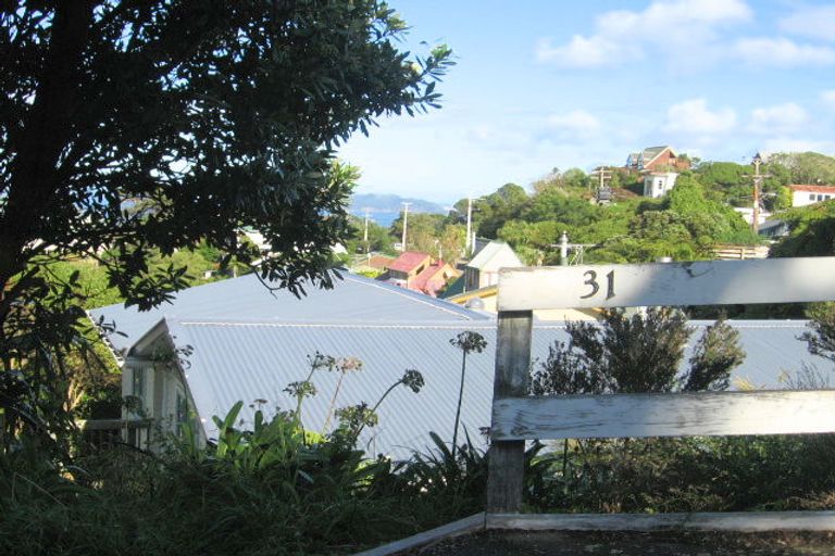 Photo of property in 31 Akatea Road, Korokoro, Lower Hutt, 5012