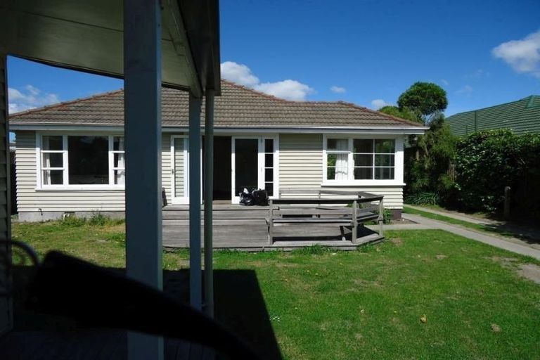 Photo of property in 8 Colman Avenue, Sockburn, Christchurch, 8042