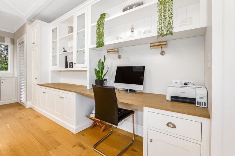 Photo of property in 35b Awanui Drive, Waikanae, 5036