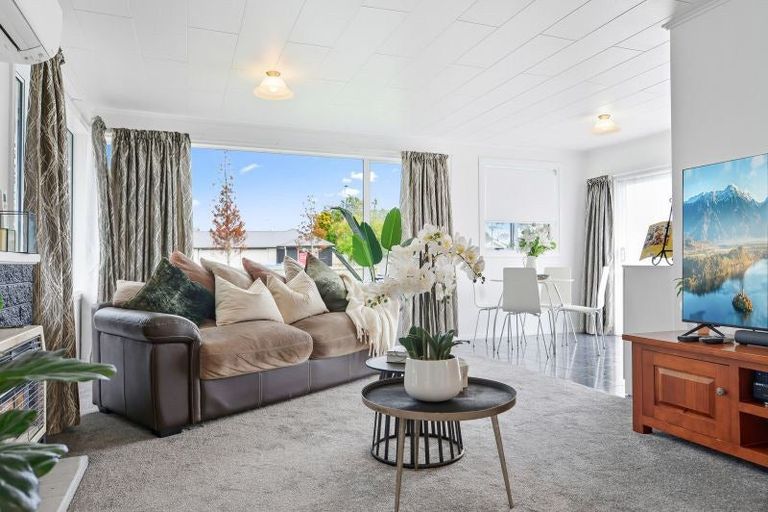 Photo of property in 6 Lugton Street, Nawton, Hamilton, 3200