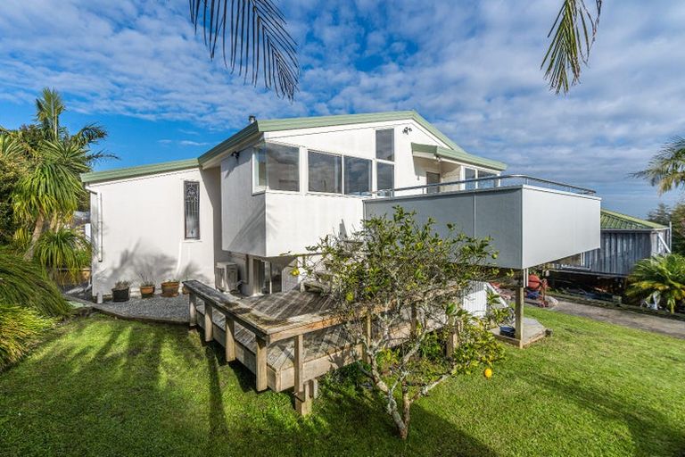 Photo of property in 4/7 Radiata Lane, Chatswood, Auckland, 0626