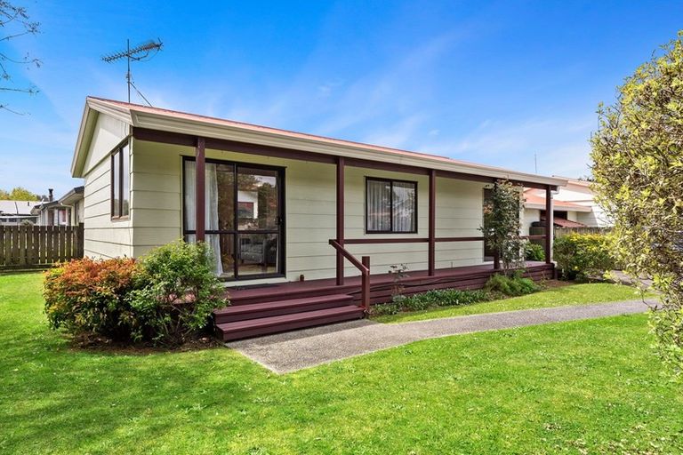 Photo of property in 19 Rigter Place, Enderley, Hamilton, 3214