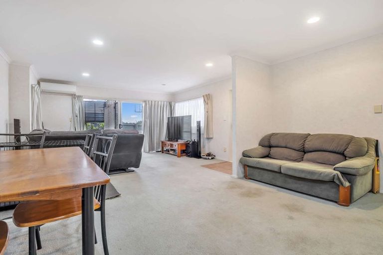 Photo of property in 50a Torkar Road, Clarks Beach, 2122