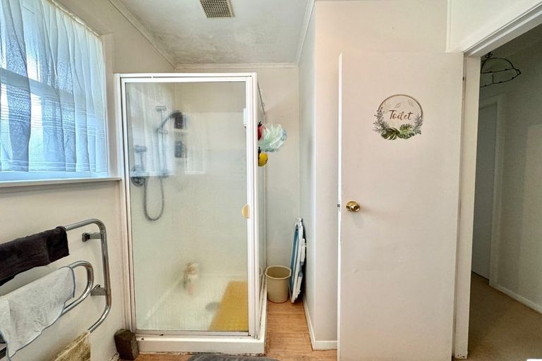 Photo of property in 42 Bowater Place, Manurewa, Auckland, 2102