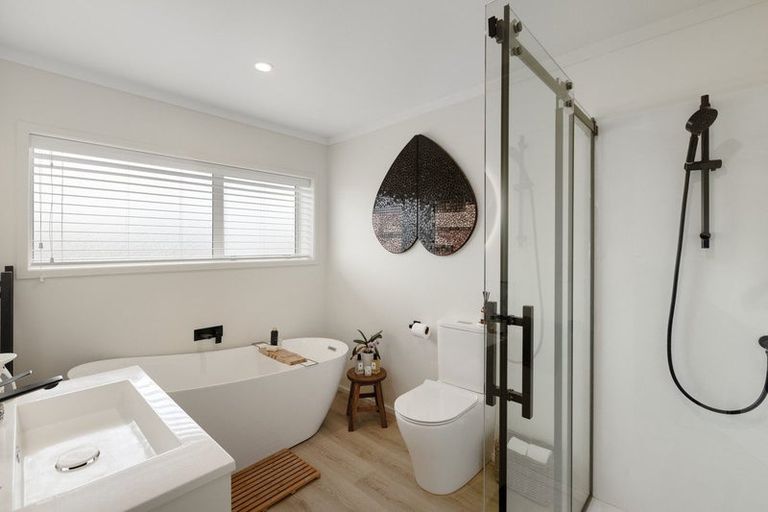 Photo of property in 27 Mcdonnell Street, Omokoroa, 3114