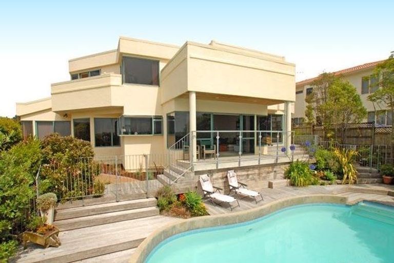 Photo of property in 3 Elsfield Place, Torbay, Auckland, 0630