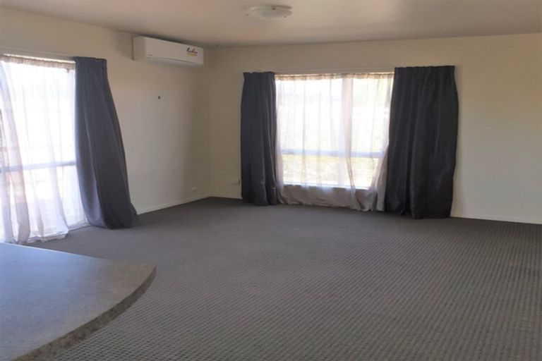 Photo of property in 3/15 O'sullivan Place, Waiuku, 2123